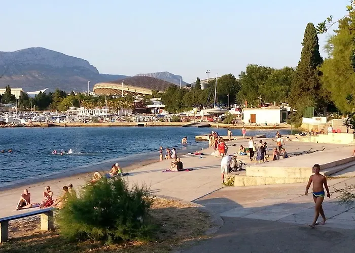 With Wifi - 11654 Split