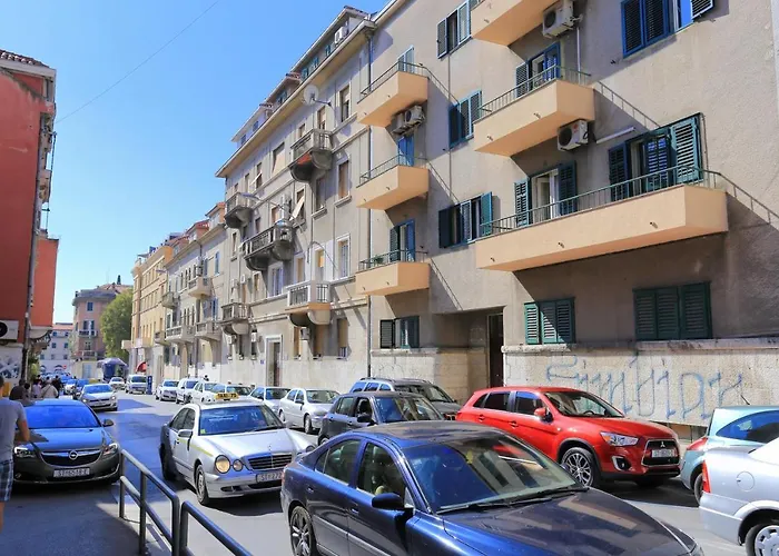 With Wifi - 11654 Split